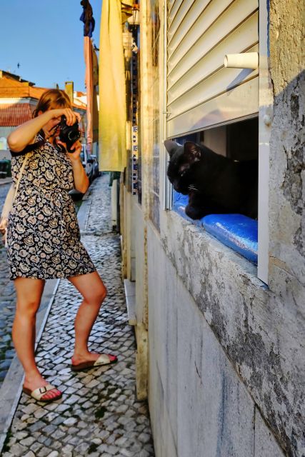 Lisbon Photo Tour In Alfama & Graça With Gilby VM - Meeting at Sé Cathedral and Crafty Corner