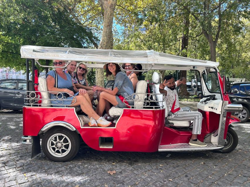 Lisbon Private Sightseeing Photography Tour with Tuk Tuk - A fast introduction to Lisbon from the back of a tuk tuk