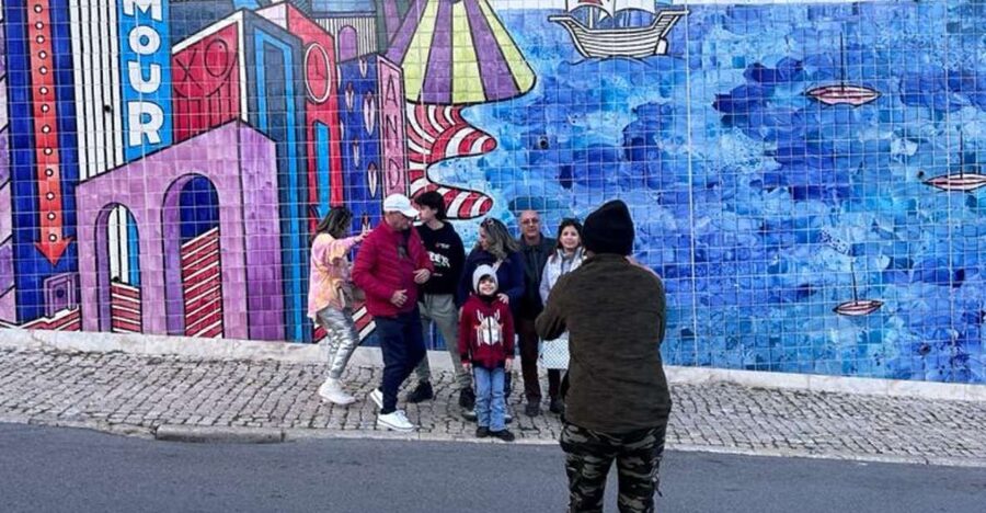 Lisbon Private Sightseeing Photography Tour with Tuk Tuk - Santa Luzia and Portas do Sol viewpoints