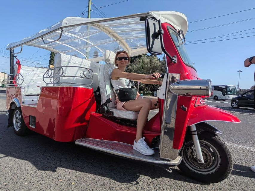 Lisbon Private Sightseeing Photography Tour with Tuk Tuk - Chiado and Largo do Carmo: Lisbon’s elegant opening act