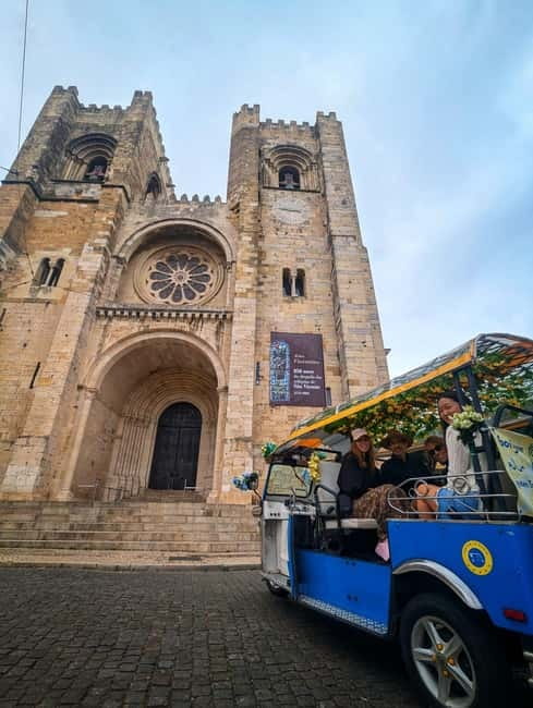 Lisbon: Private Tuk Tuk Tour with Polaroid Photos - What the $34 price gets you