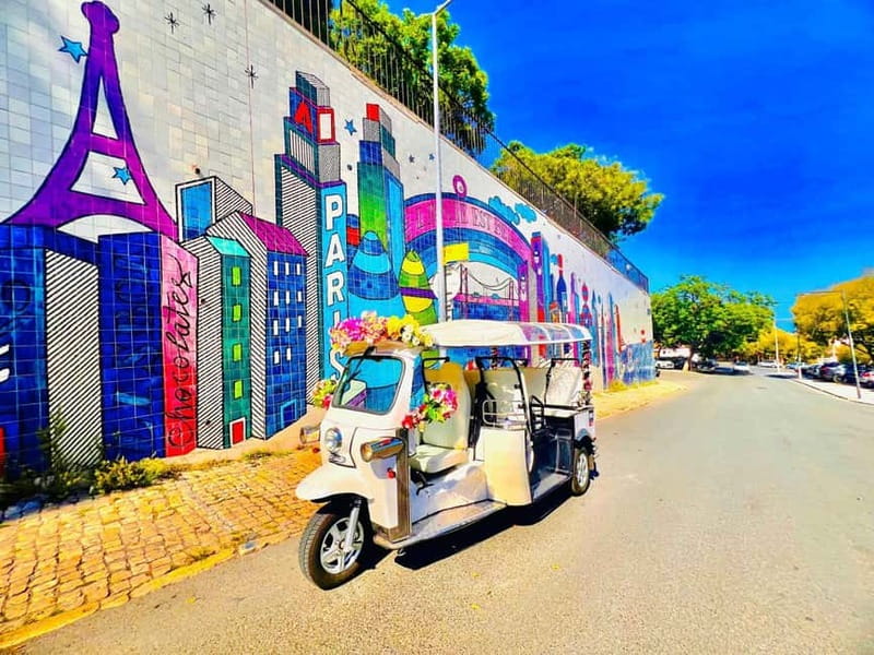 Lisbon: Private Tuk Tuk Tour with Polaroid Photos - Lisbon Cathedral and the first viewpoints