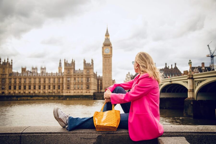 London Customisable 30 minute photoshoot - Pose guidance for people who dislike photographs