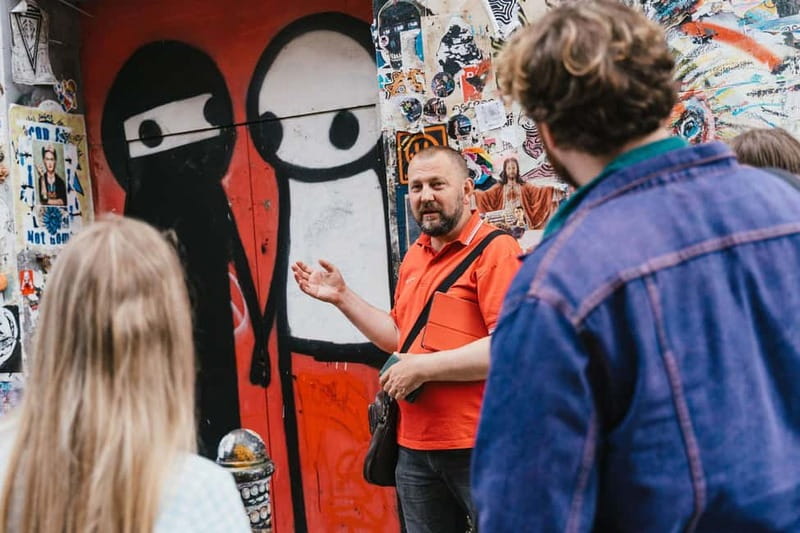 London: East End Instagrammable Street Art & Graffiti Tour - Brick Lane, where the walls keep changing