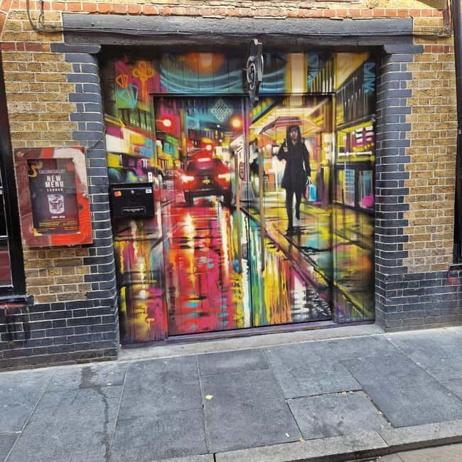 London: East End Instagrammable Street Art & Graffiti Tour - Rivington Street and the Banksy stop
