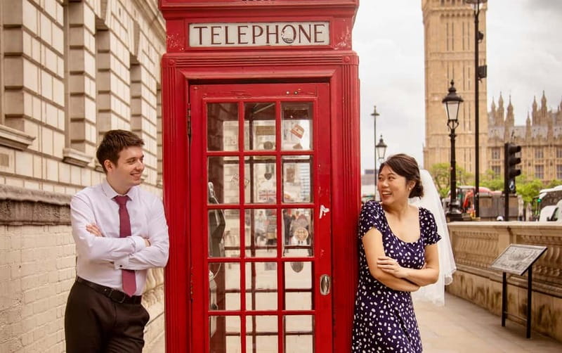 London: Private Couples Photography Session with Landmarks - Tower Bridge: a different London backdrop