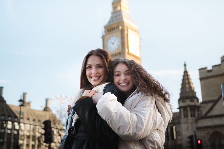 London: Private Landmark Tour with Professional Photographer - Queen Victoria Memorial: a useful starting point