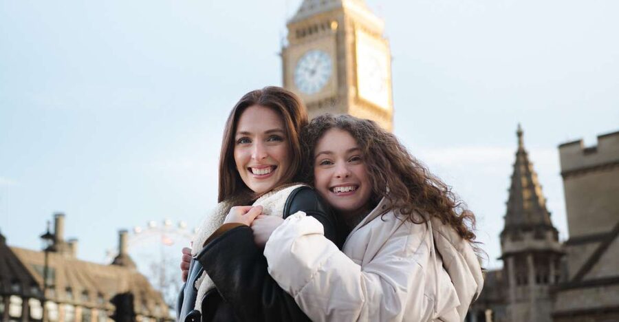 London: Private Landmark Tour with Professional Photographer - Westminster and Big Ben in one compact route