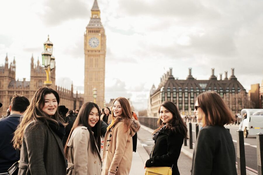 London: Private Photography with Professional Photographer - Timing, transport, and practical limits