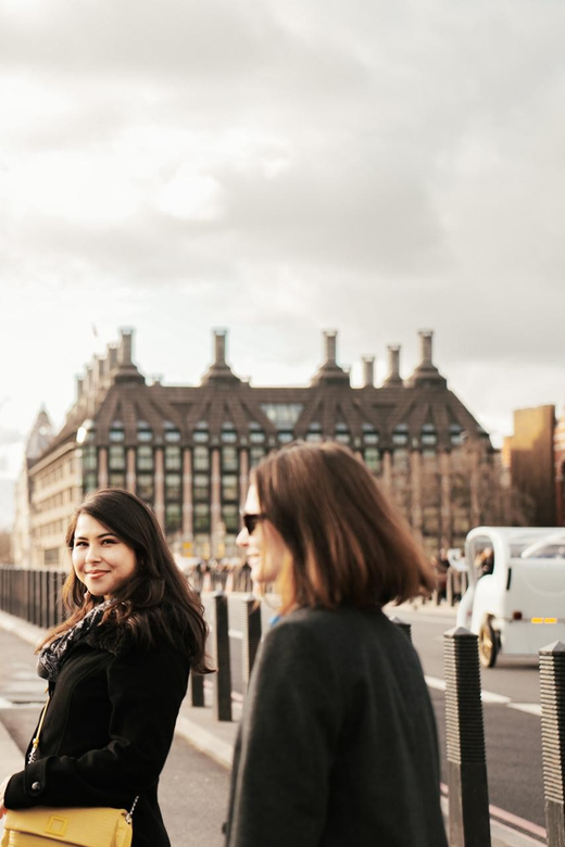 London: Private Photography with Professional Photographer - Choosing between Big Ben, Tower Bridge, and Notting Hill