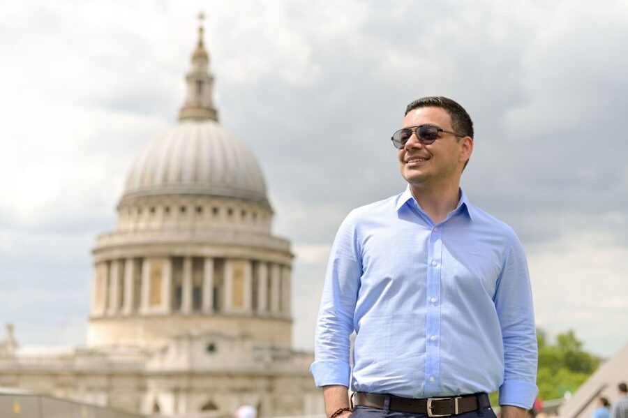 London: Professional Private Photoshoot and Edited Photos - My take on the photographer’s approach