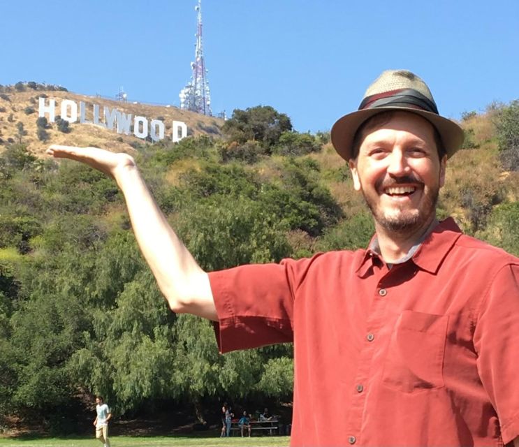 Los Angeles: The Ultimate LA & Hollywood Photo Tour - Finding a clear view of the Hollywood Sign