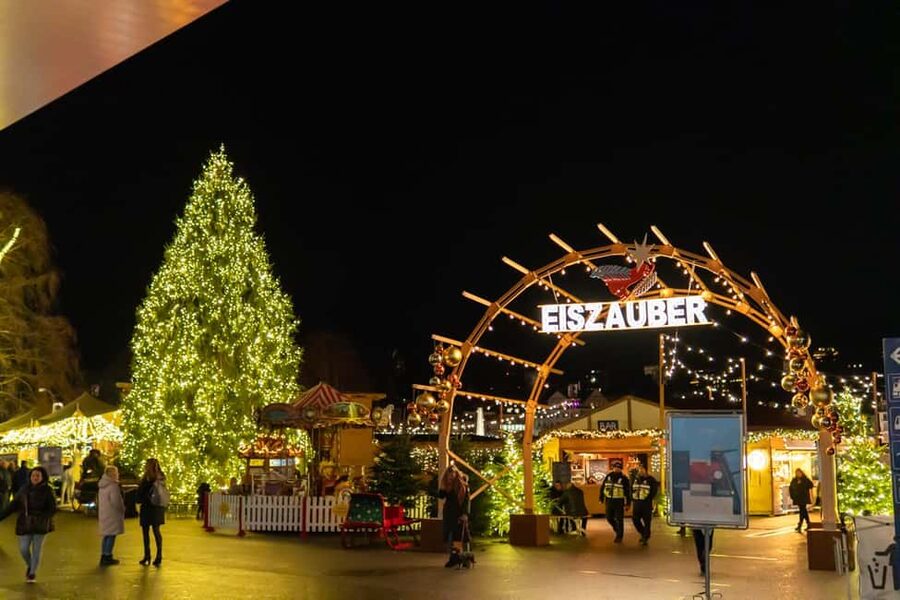 Lucerne: Lake Cruise & Old Town Tour w/ Guide & Photographer - Chapel Bridge and the Water Tower