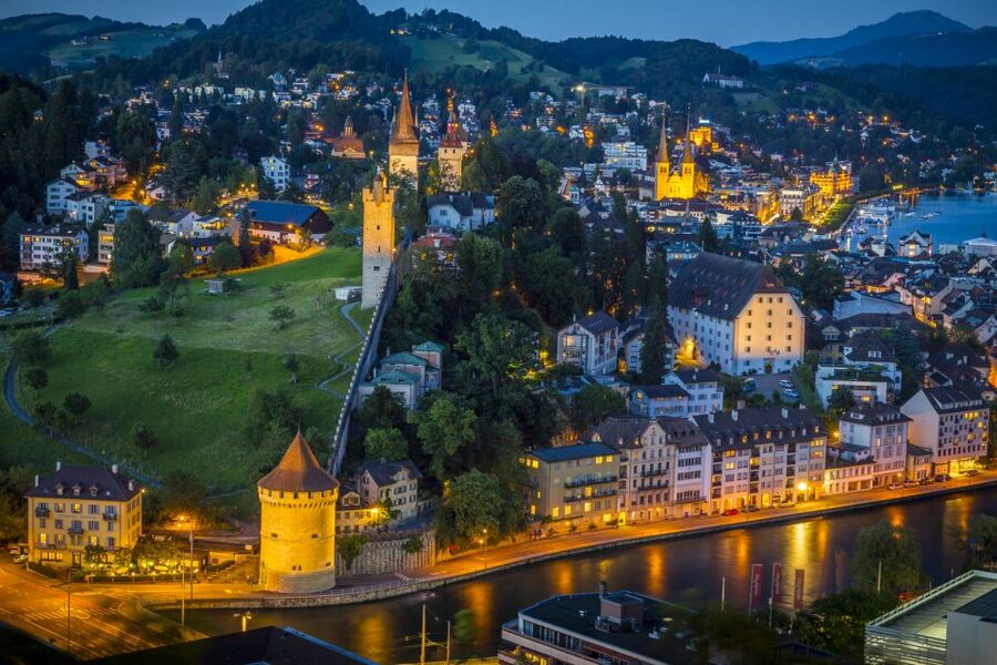 Lucerne: Photography Walking Tour - How much equipment should you bring?