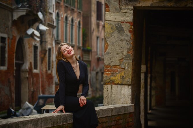 Luxurious Photoshoot in Venice - Starting at Rialto Bridge