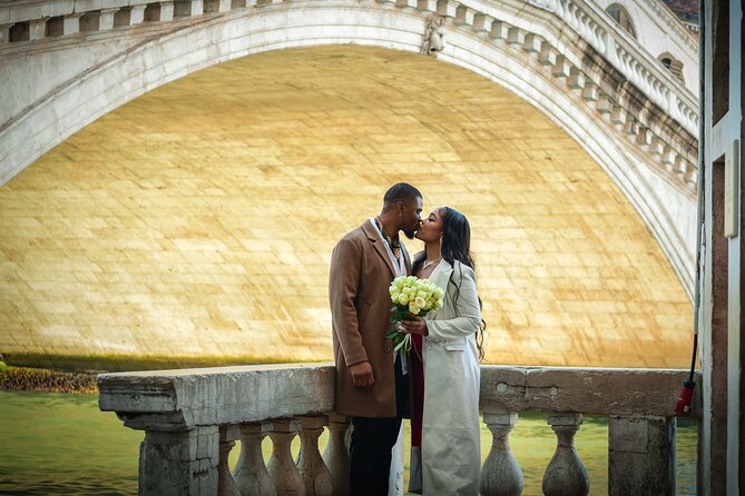 Luxurious Photoshoot in Venice - Daniel’s Approach to Posing and Style