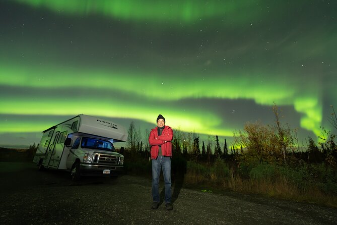 Luxury RV Small Group Aurora Chasing Tour with Photography - What the five-hour outing is really like