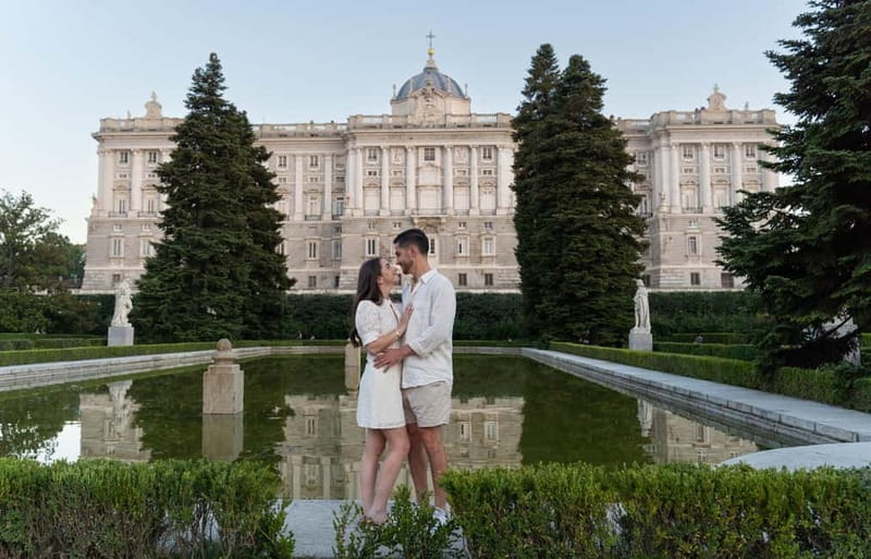 Madrid: Photoshoot for couples - Should you book this Madrid photoshoot?
