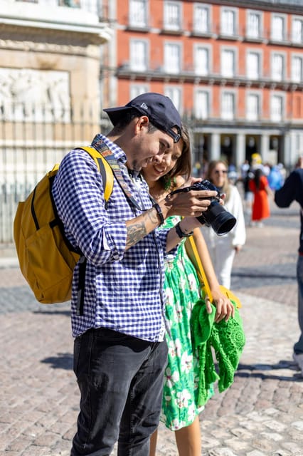 Madrid: Photoshoot in the Best Central Locations - Should you book this Madrid photo walk?