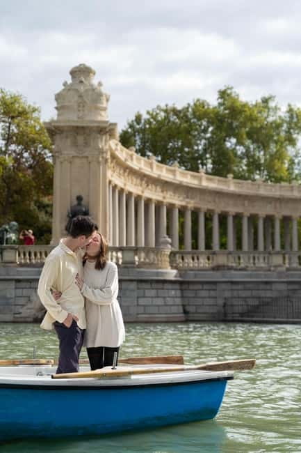 Madrid: Professional photoshoot in the Retiro park - What the five-star feedback tells me