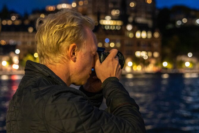 Magical ''Stockholm by Night'' Photo Walk - Learning to take sharp photos after dark