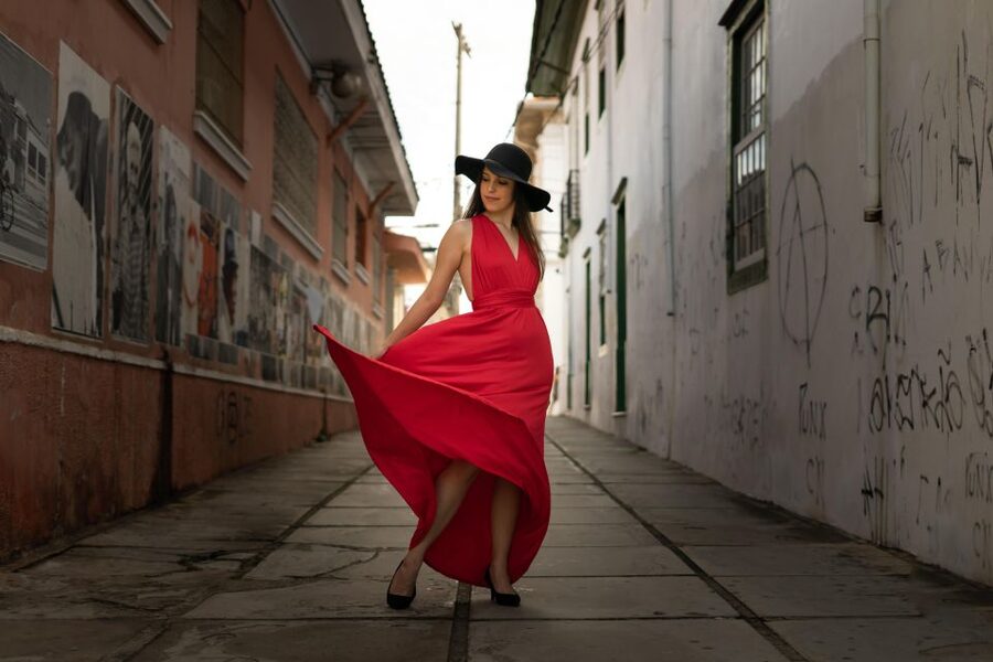 Málaga: Professional Photoshoot and City Tour - Is $100 per person good value?