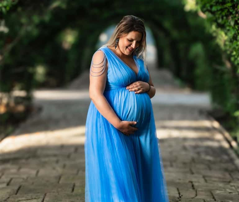 Malta: 1.5 Hour Private Photoshoot - Choosing between Valletta, Mdina, Birgu, and Golden Bay