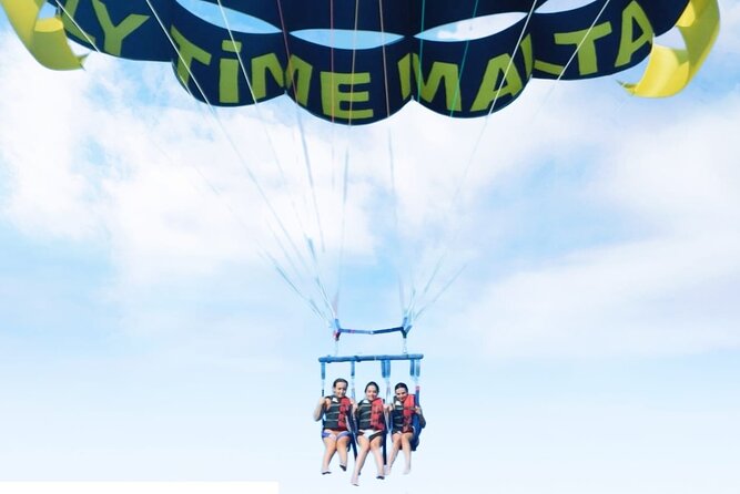 MALTA - Go & Fun Parasailing Free Photos & Videos - The boat ride and the launch