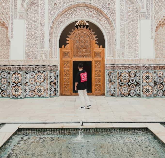 Marrakech: Private Photoshoot in Marrakech - Combining the Medina and a riad in one hour