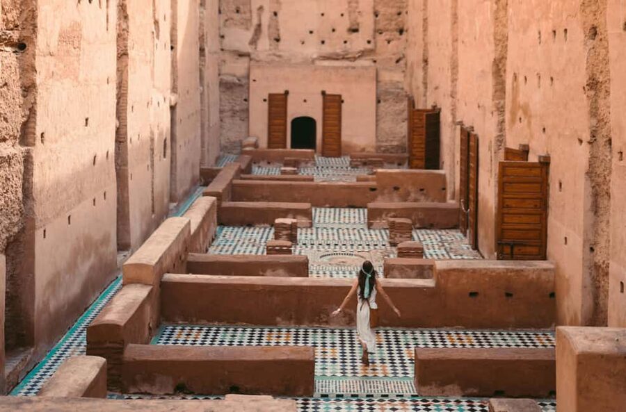 Marrakech: Private Photoshoot in Marrakech - Starting at the Medina and downtown Marrakech