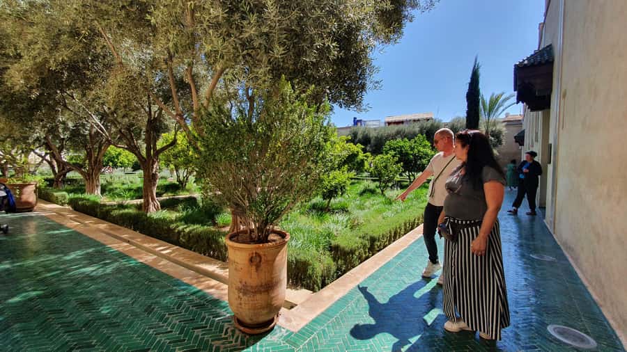Marrakech Tuk-Tuk Tour with Photography Museum+Secret Garden - Back through the handicraft souks
