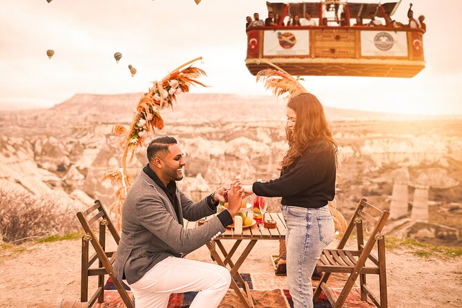 Marriage Proposal and Photoshoot in Cappadocia with Balloon view - The proposal setup is the emotional centerpiece