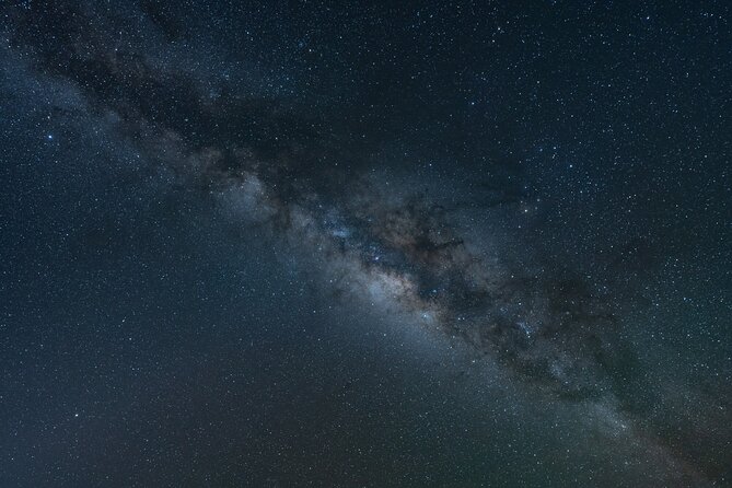 Mauna Kea Stargazing Experience + Photos - Cold-weather planning at around 30°F