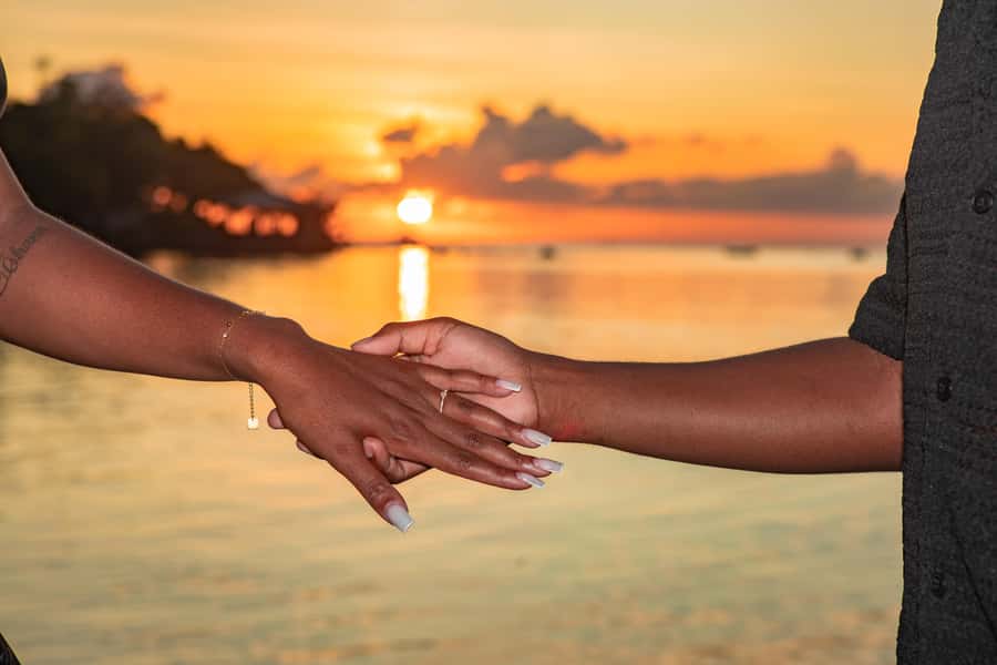 Mauritius: Photoshoot at Mont Choisy Beach - Around 100 edited files, delivered digitally