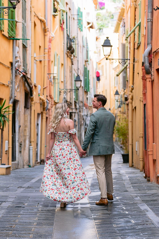 Menton: Private Photoshoot with a Professional Photographer - Meeting Laurie at 11 Quai Bonaparte