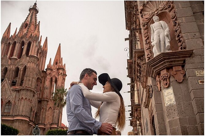 Mexico City Instagram Tour: Famous Spots |Private & All-Inclusive - Casa de los Azulejos and Palacio de Minería