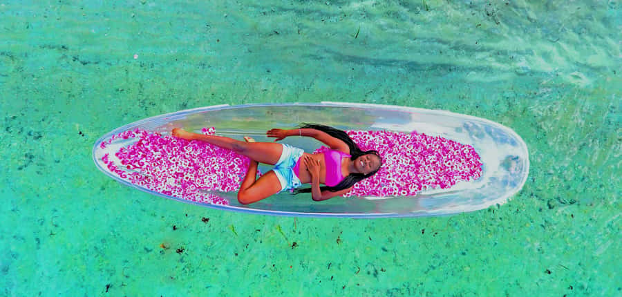 Miami/South Beach: Clear Kayak Photoshoot with Drone - Getting into the clear kayak