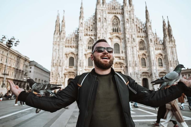 Milan: Photoshoot at the Cathedral - The 60-minute premium route and Piazza Mercanti