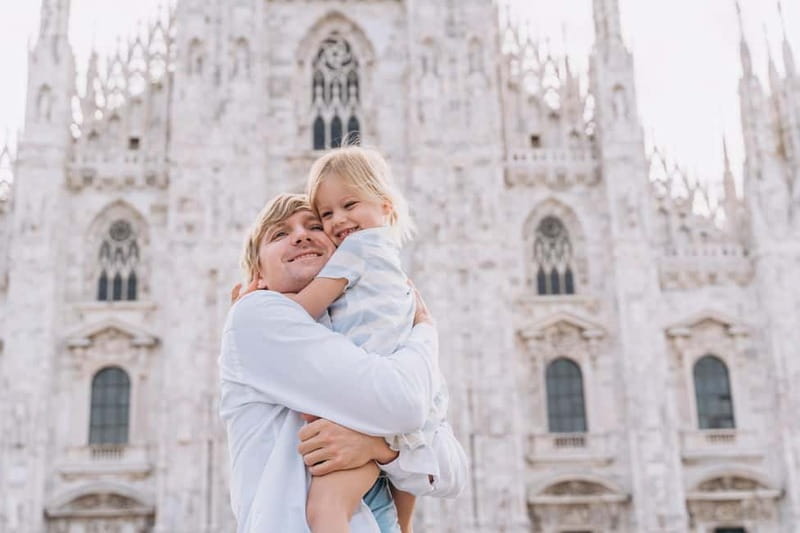 Milan: Photoshoot at the Cathedral - The photographers and the human side of the session