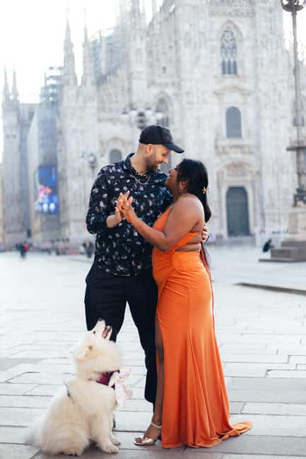 Milan: Photoshoot at the Duomo - Who will get the most from this session