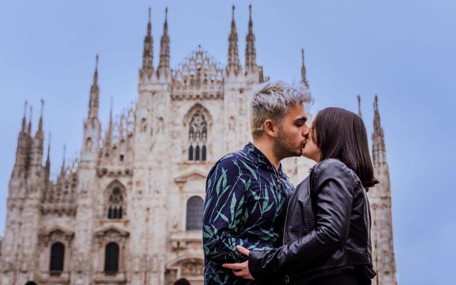 Milan: Private Professional Photoshoot at the Duomo - Starting near McDonald’s Milano Duomo