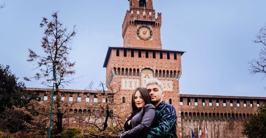 Milan: Professional Photoshoot Outside Sforza Castle - Key points to know