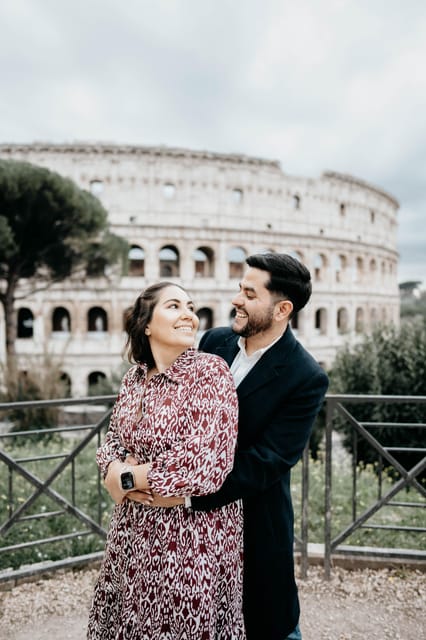 Mini Photo-session at Colosseum with Photographer - Photographing the Colosseum without feeling stiff