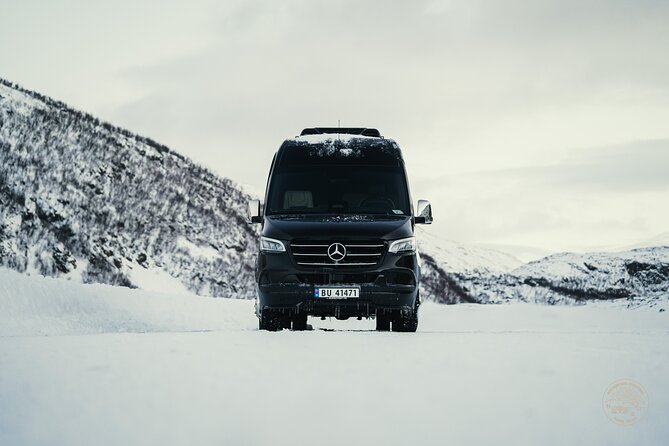 Minibus Northern Lights Chase with Photography from Tromsø - Who should book this northern lights chase?