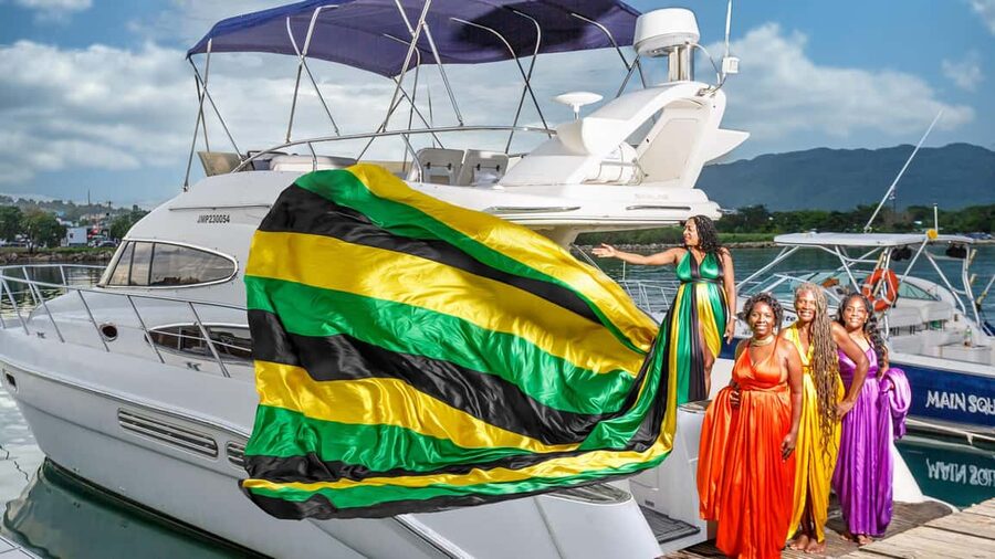 Montego Bay: Flying Dress Photoshoot in Montego Bay Jamaica - Should you book the Montego Bay flying dress photoshoot?