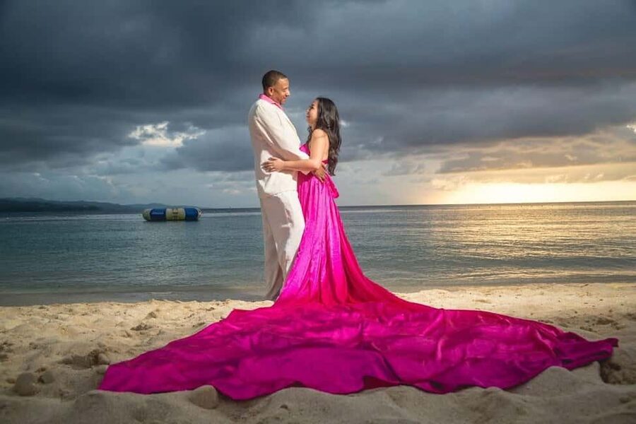 Montego Bay: Flying Dress Photoshoot in Montego Bay Jamaica - What you receive after the appointment