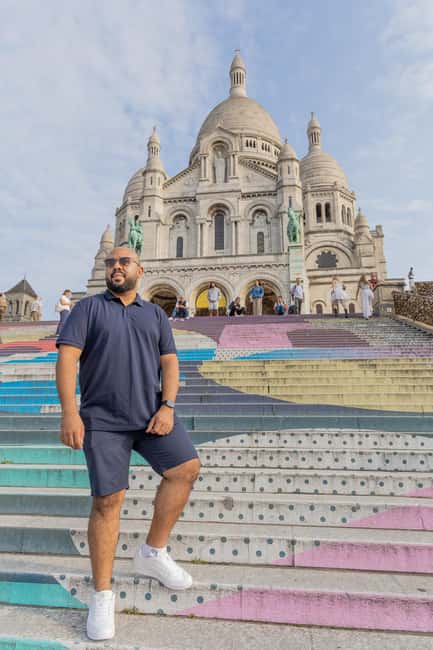 Montmartre Sacre Coeur area photoshoot by Paris photographer - Cancellation and booking flexibility