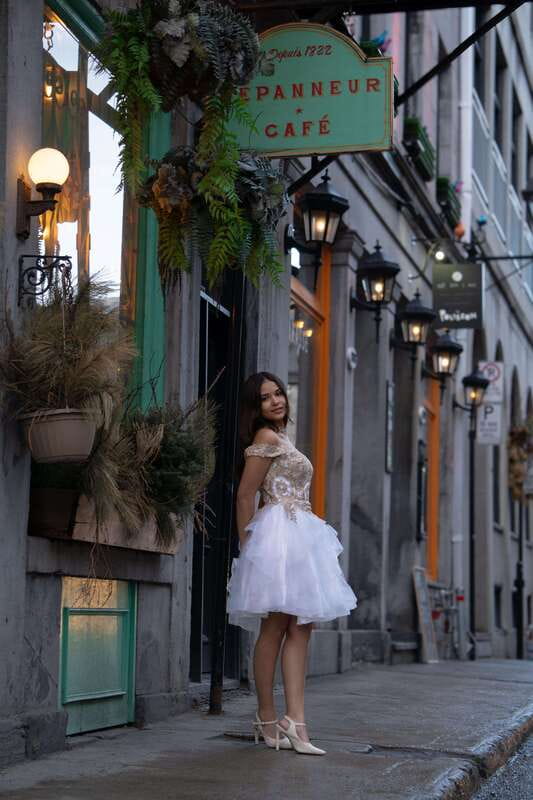 Montreal: Professional Photo Session with Delivery - Is this Montreal photo session right for you?