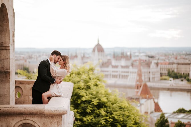Morning Photoshoot in Beautiful Budapest - The morning schedule and what it means
