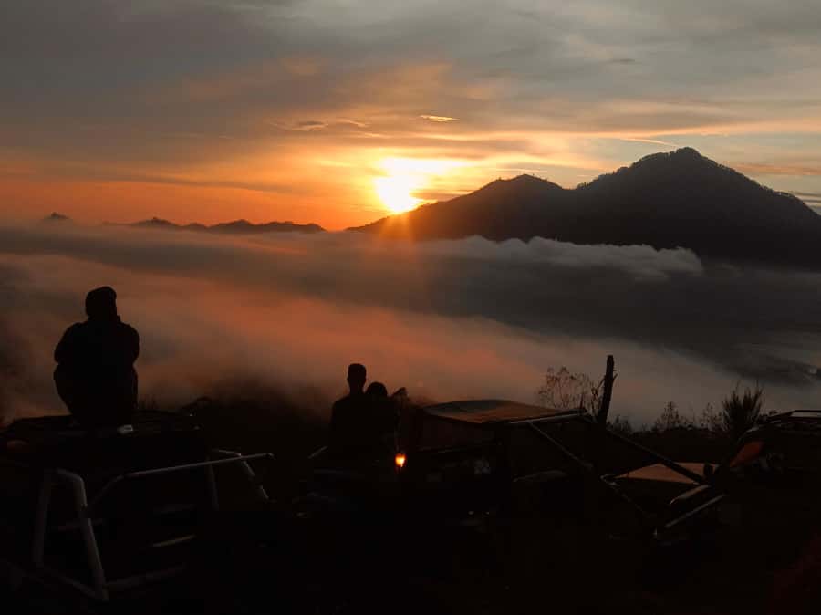 Mount Batur: Sunset/Sunrise 4WD Jeep Tour with Photographer - Who should book this Mount Batur jeep tour?